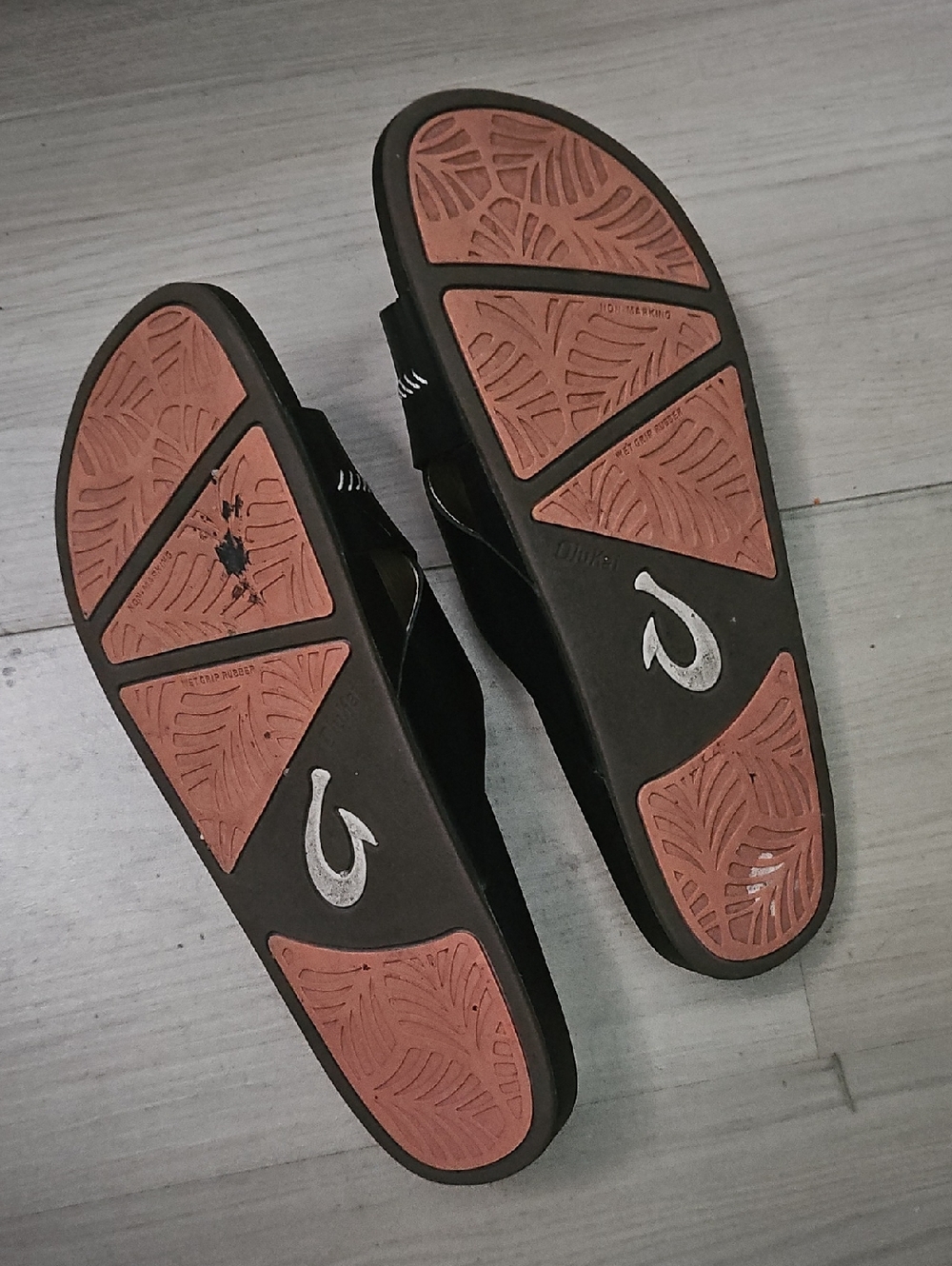 Olukai Women's Sandals Kipe'a 'Olu Slide Sz 9 Black Leather & soles cross strap - Picture 5 of 8